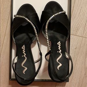 Nina black vergone (size 8)